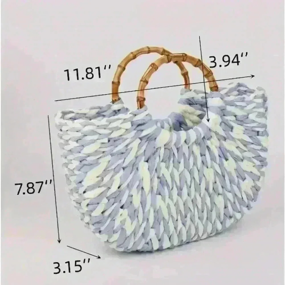 Woman’s woven handbag - Picture 2 of 3